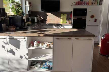 Haus zum Mieten in Chemnitz 1.670 € 145 m² 6 zimmer