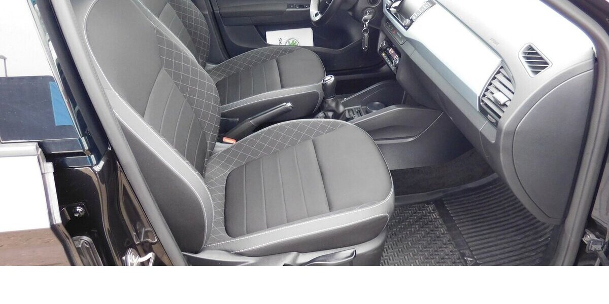 Skoda Fabia 1.0 Kombi Ambition TSI BMT Navi Klima 25.700 km 14.990 &euro; Vordorf 38533