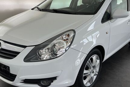Opel Corsa 40.000 km 7.890 &euro; Metzingen 72555