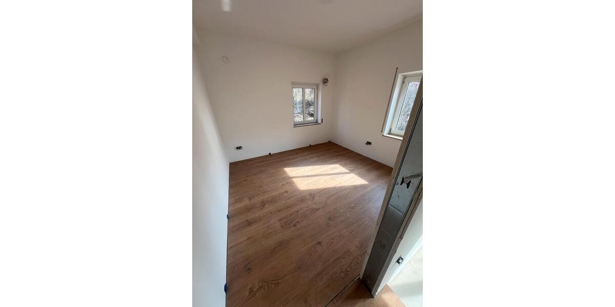 Erdgeschoßwohnung Neustadt an der Aisch - 3.5 Zimmer, 95 m&sup2;, 950&euro; | Angebot:25529685