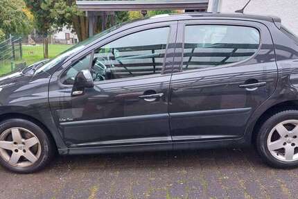 Peugeot 207 178.000 km 649 € Hilgert 56206