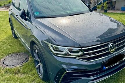VW Tiguan 103.500 km 28.800 &euro; Ühlingen-Birkendorf 79777