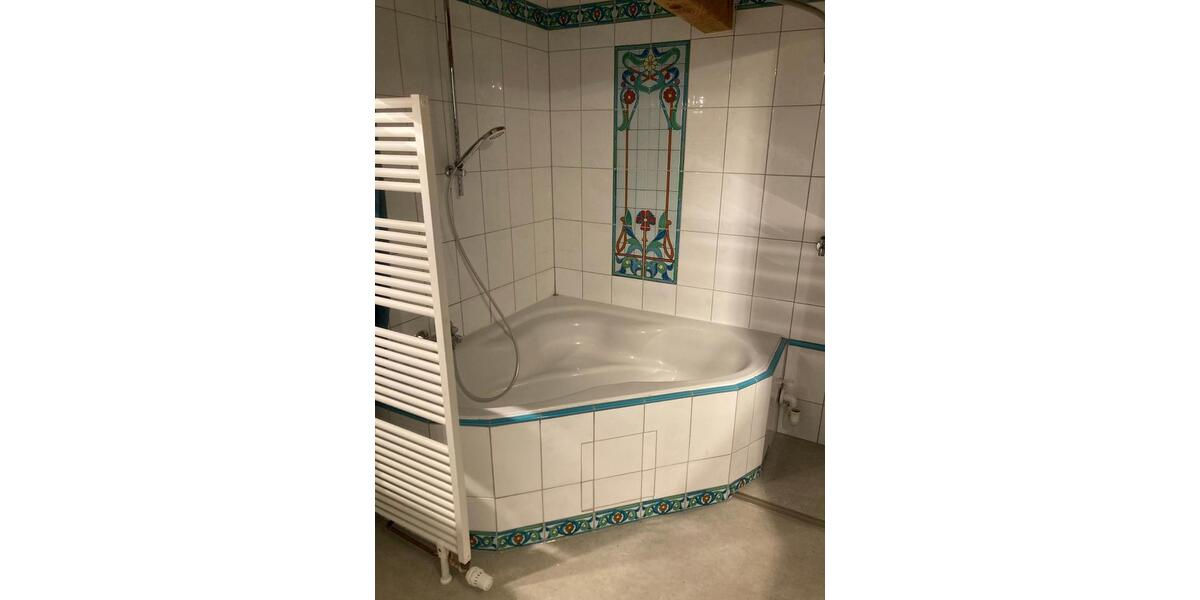 Große, helle 4,5 Zimmer Wohnung mit Balkon 4.5 zimmer