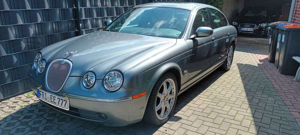 Jaguar S-Type 178.000 km 9.950 &euro; Schortens, Stadt 26419