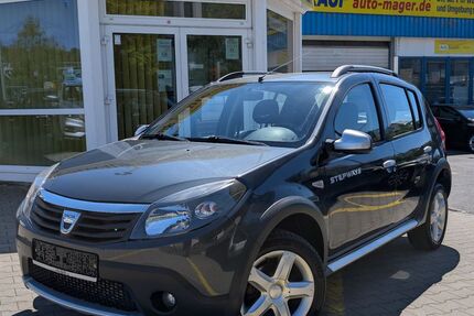 Dacia Sandero 50.000 km 6.633 &euro; Würzburg 97078