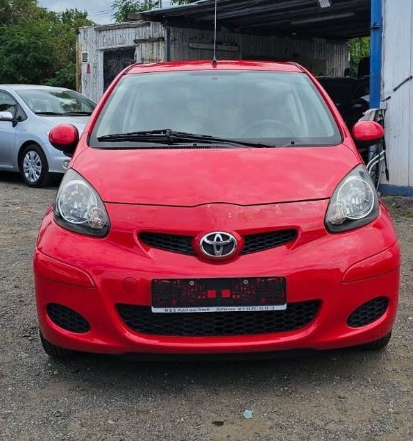 Aygo (X)