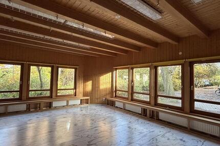 Büros mit kleiner Halle zimmer