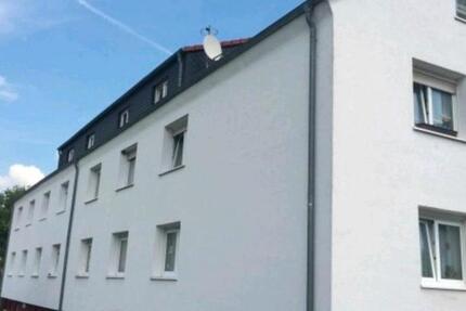 3 Wohnungen + 2 Garagen im Paket - optimale Kapitalanlage 1 zimmer