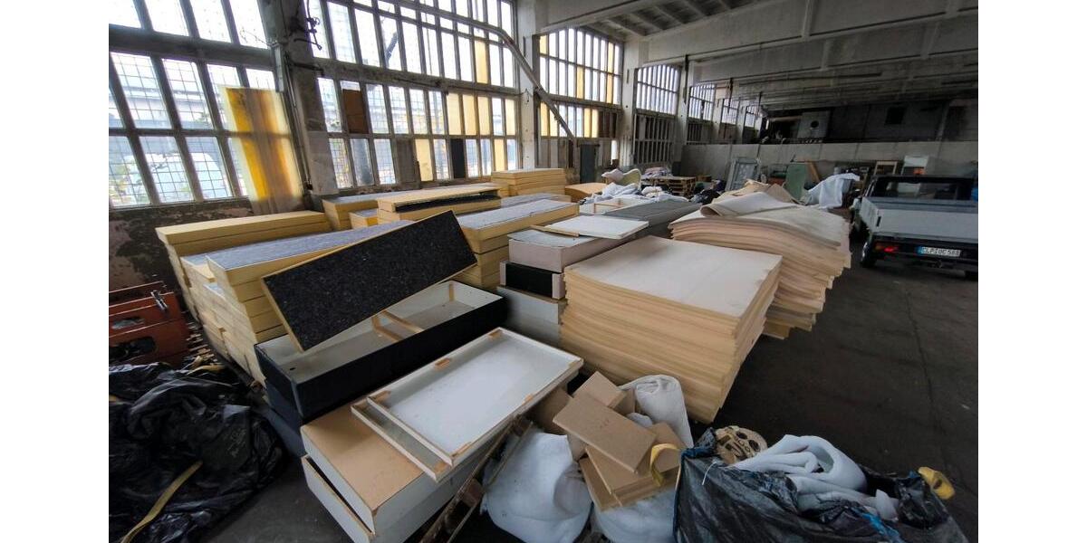 Halle Lager Werkstatt 18 x 42 m, 6 m Höhe vermieten zimmer