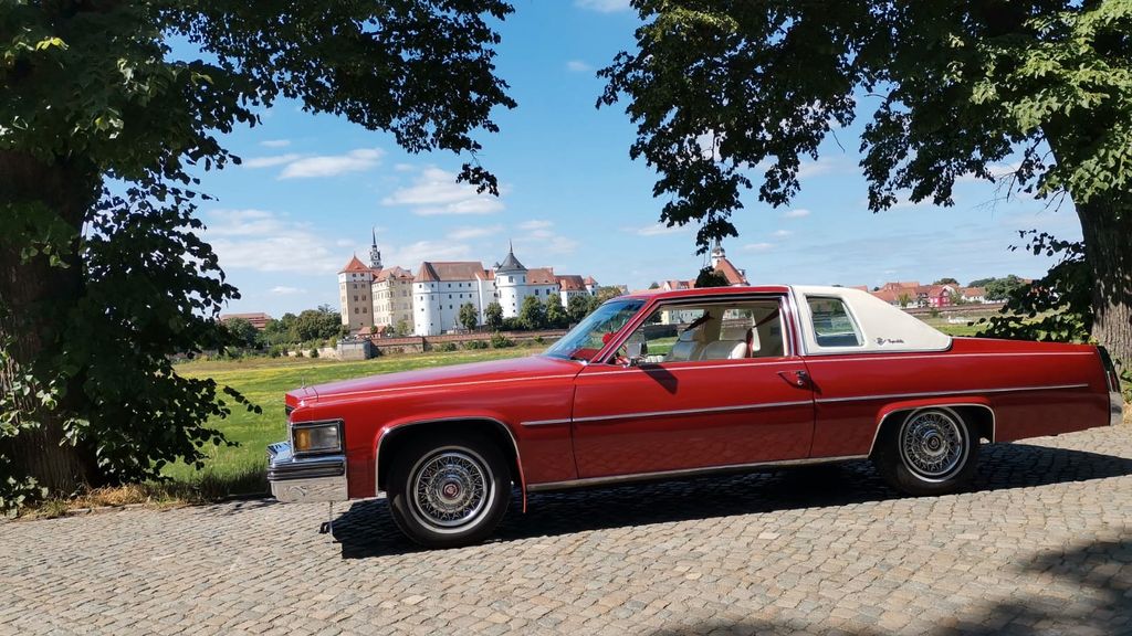 Cadillac Deville 81.000 km 13.499 &euro; Forst 03149