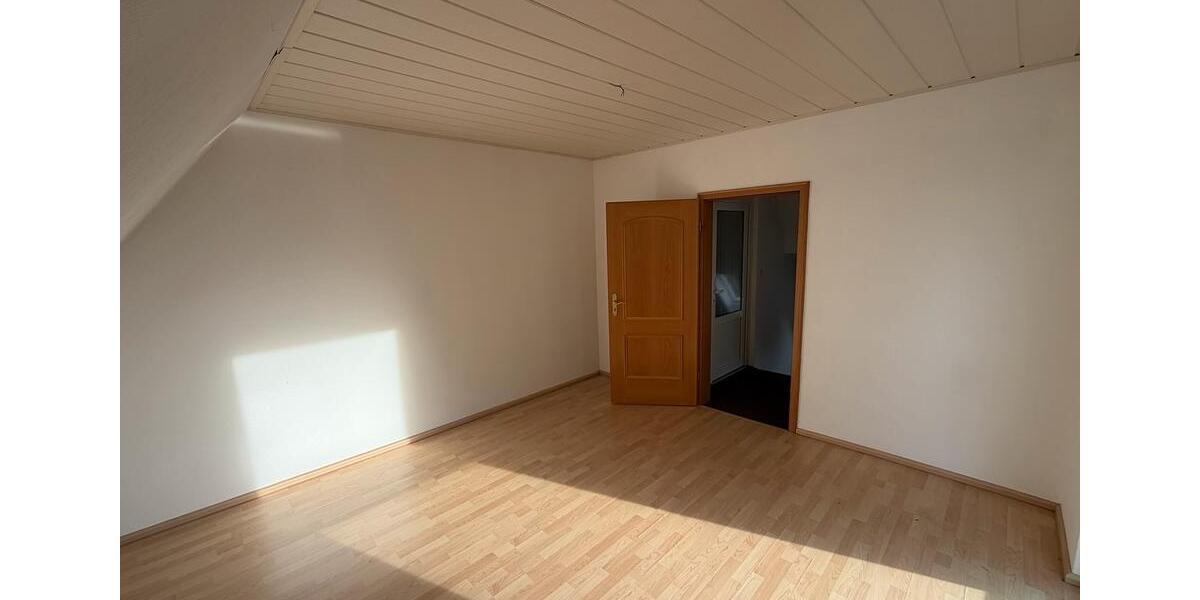 Einfamilienhaus Leopoldshöhe - 6 Zimmer, 110 m&sup2;, 340.000&euro; | Angebot:25861540