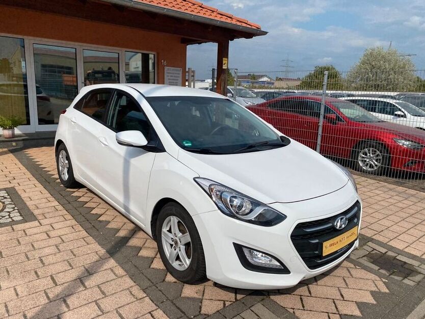 i30