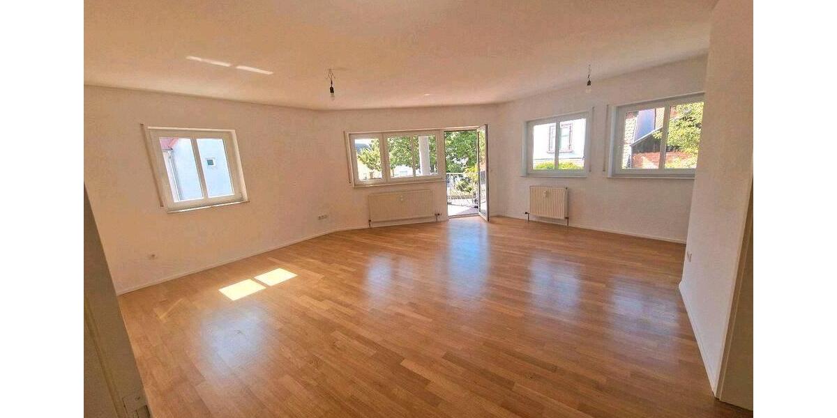 Etagenwohnung Harthausen - 4 Zimmer, 121 m&sup2;, 325.000&euro; | Angebot:26863943