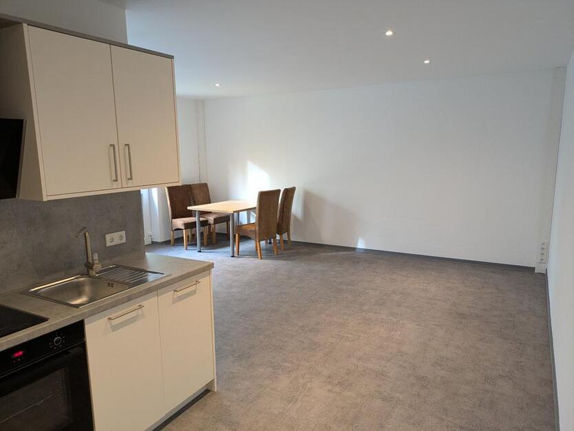 Büro Praxis Gewerberäume mit Bad und Küchenzeile zimmer