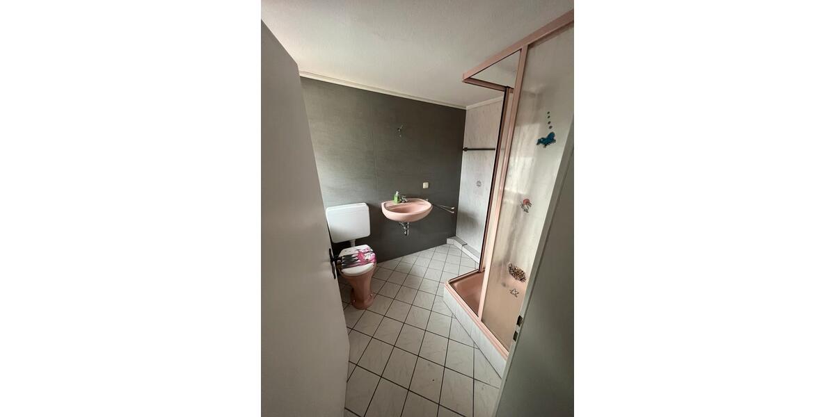 Einfamilienhaus Berkatal - 5 Zimmer, 135 m&sup2;, 750&euro; | Angebot:25344029