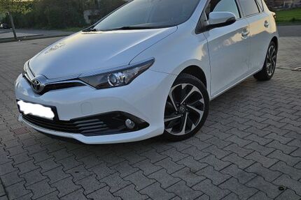 Toyota Auris 135.000 km 9.500 &euro; Wendelstein 90530