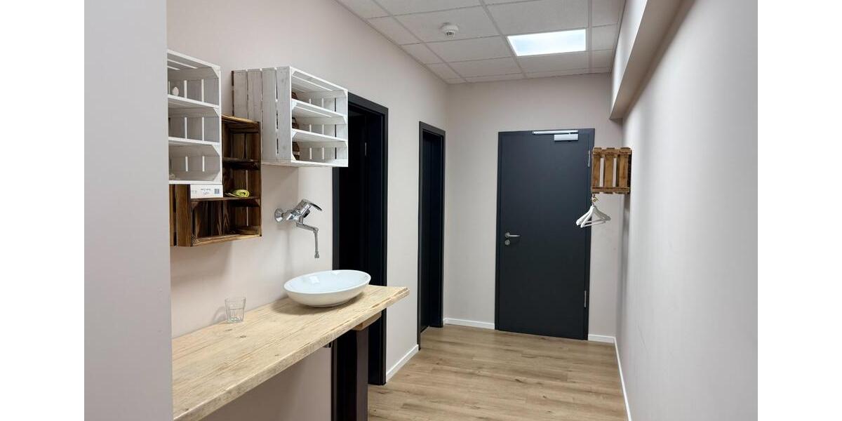 100qm Bürofläche in Massenbachhausen - 1.OG - Gebäude aus 2020 zimmer