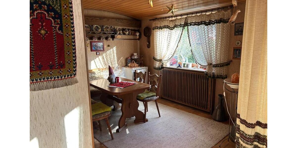 Eigentumswohnung im 2 Familienhaus 6 Zi. Terasse, Garage+Garten 6 zimmer