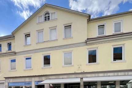 Haus Ludwigsburg - 16 Zimmer, 390 m&sup2;, 2.000.000&euro; | Angebot:25463340