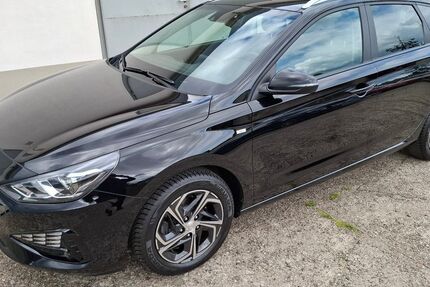 Hyundai i30 77.211 km 16.950 &euro; Woltersdorf 15569