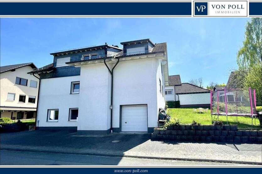 Haus zum Kaufen in Wenden Schönau 455.000 € 254 m²