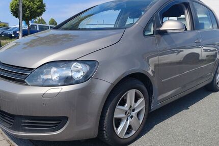VW Golf 210.000 km 2.950 &euro; Fürth 90763