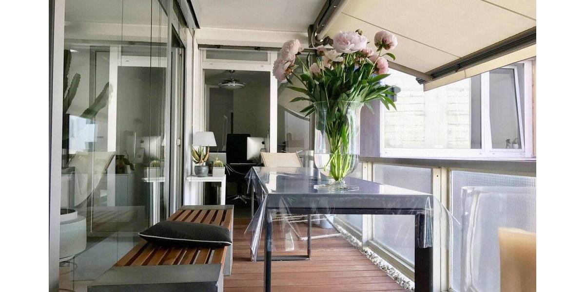 Etagenwohnung Stuttgart Mitte - 3 Zimmer, 105 m&sup2;, 2.200&euro; | Angebot:26840391
