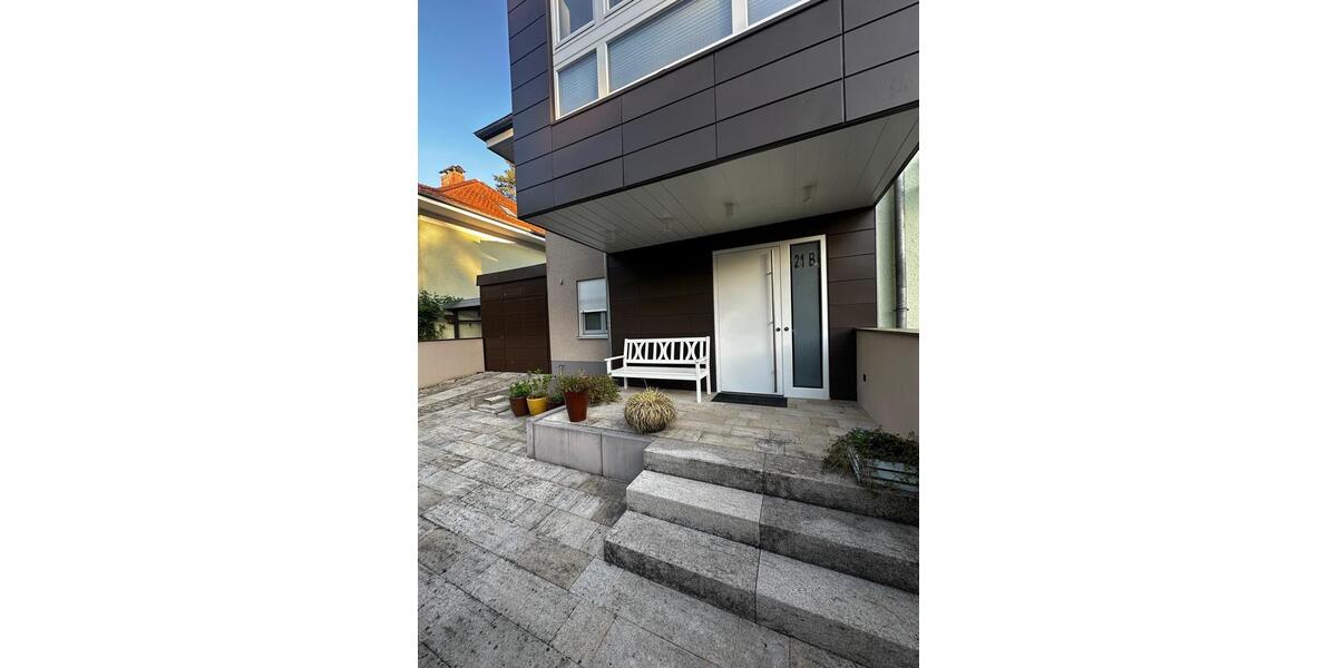 Doppelhaushälfte Wandlitz - 6 Zimmer, 300 m&sup2;, 2.000&euro; | Angebot:25720243