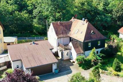 Doppelhaushälfte mit großem Grundstück in schöner Hanglage von Radebeul 6 zimmer