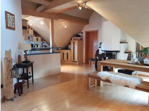 Dachgeschoßwohnung Buch am Erlbach - 3 Zimmer, 96 m&sup2;, 350.000&euro; | Angebot:26636070