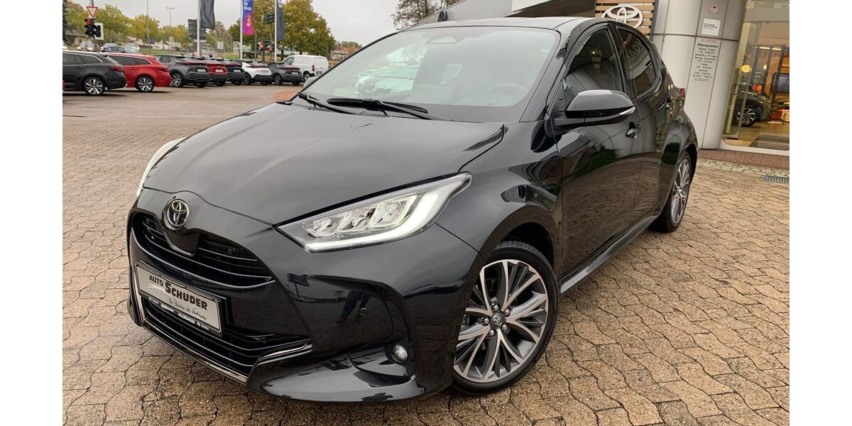 Toyota Yaris 5.399 km 24.990 &euro; Hildesheim 31137
