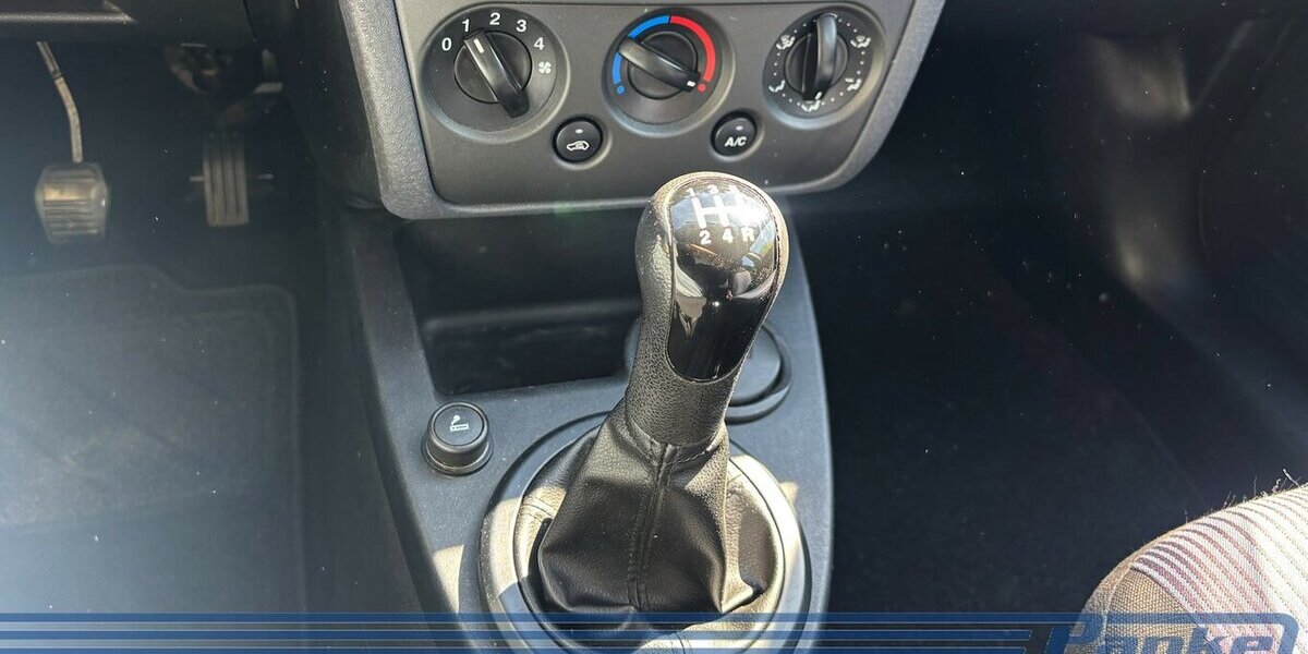 Ford Fusion Fun 1.2*Klima*02/2028TÜV*AHK*AUX* 214.720 km 2.890 &euro; Berlin 13187