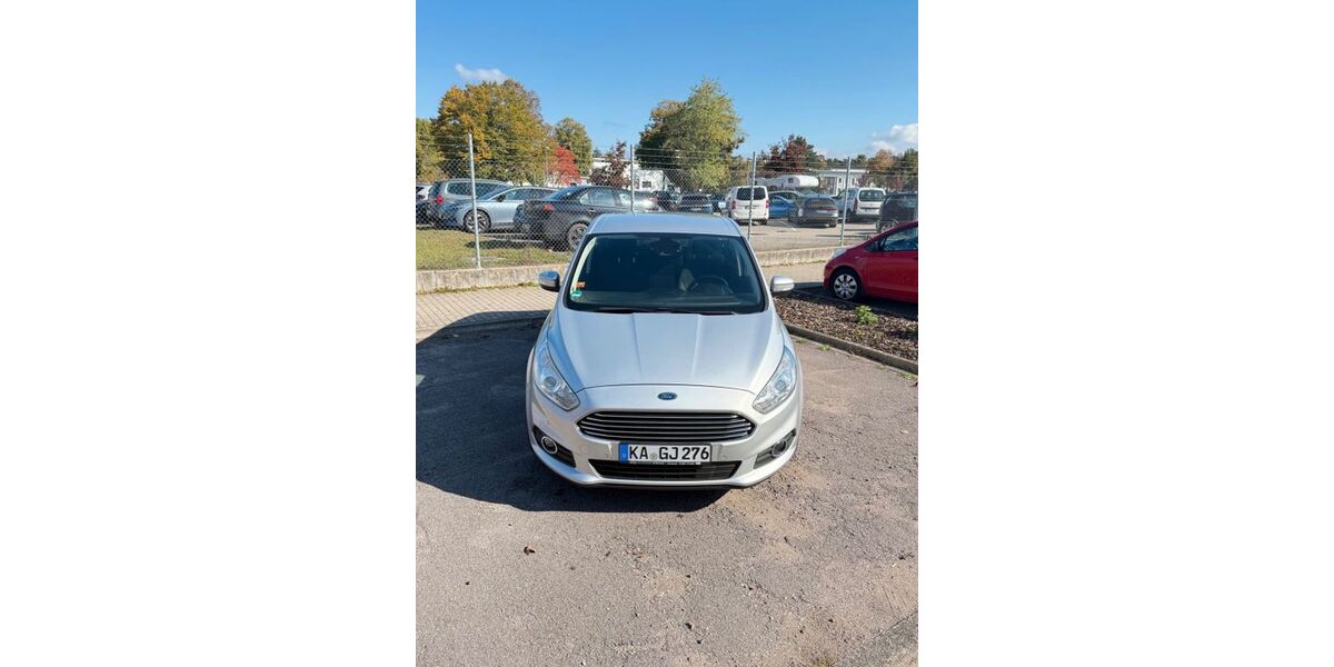 Ford S-Max 194.000 km 9.000 &euro; Karlsruhe 76189