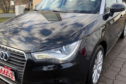 Audi A1 128.350 km 9.800 &euro; Trappenkamp 24610