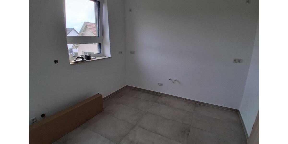Maisonettenwohnung Arnstein - 5 Zimmer, 163 m&sup2;, 1.400&euro; | Angebot:26556952