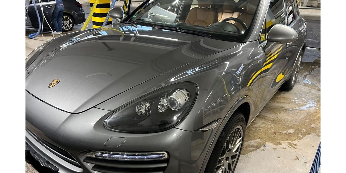 Porsche Cayenne 278.000 km 16.800 &euro; Bonn 53125