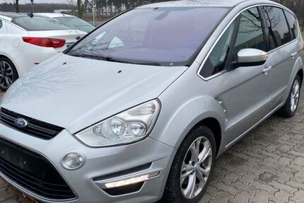Ford S-Max 192.000 km 4.900 € Berlin 12109