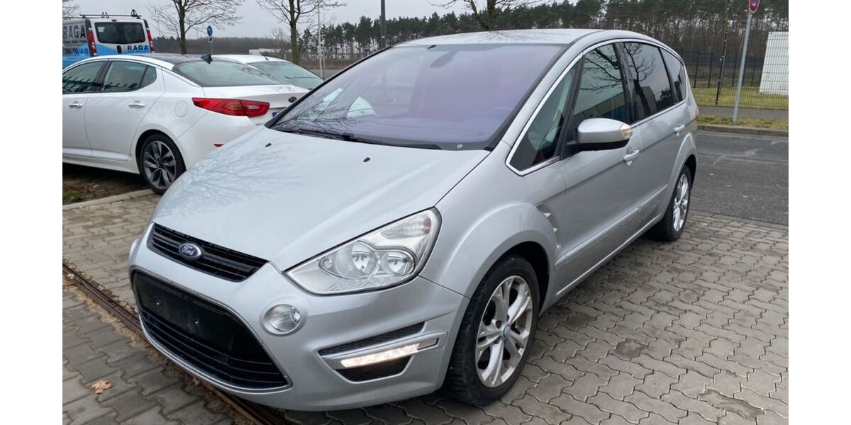 Ford S-Max 192.000 km 4.900 € Berlin 12109