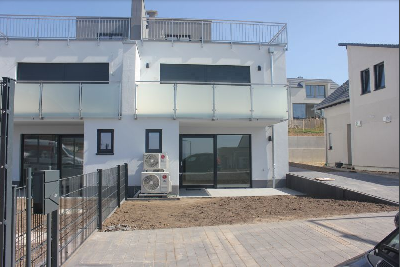 Haus zum Mieten in Nieder-Olm 2.800 € 160 m²