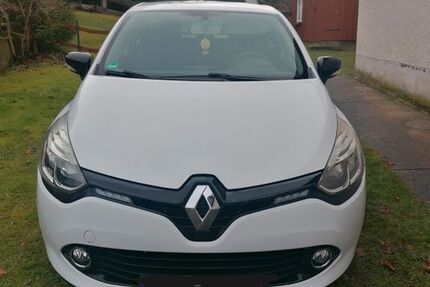Renault Clio 139.000 km 5.200 &euro; Gelenau 09423