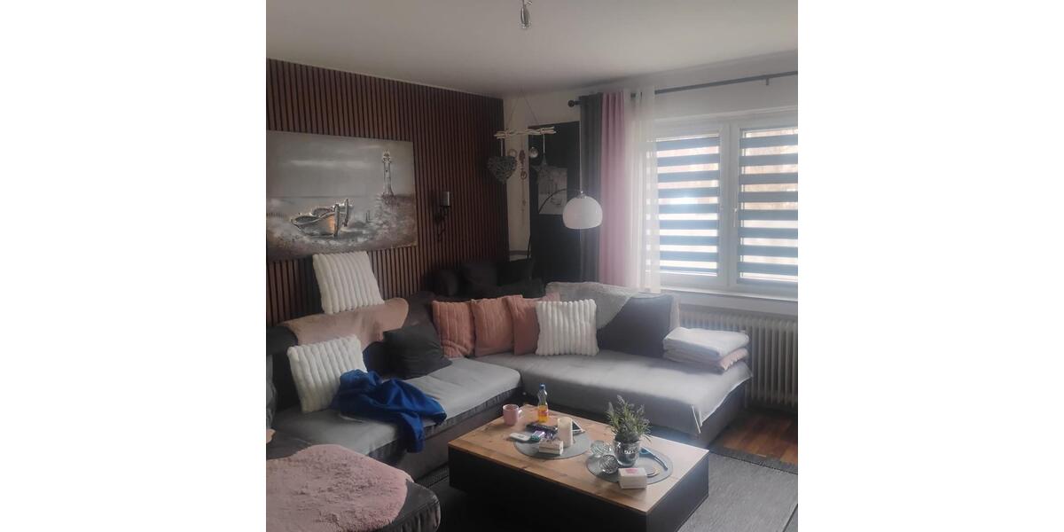 Erdgeschoßwohnung Neumünster - 4 Zimmer, 75 m&sup2;, 895&euro; | Angebot:25721722