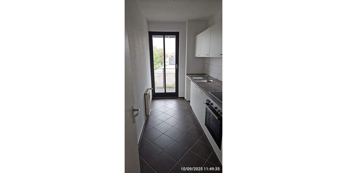 Etagenwohnung Magdeburg Sudenburg - 3 Zimmer, 66 m&sup2;, 585&euro; | Angebot:26243700