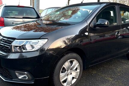 Dacia Sandero 69.935 km 8.499 &euro; Königslutter 38154