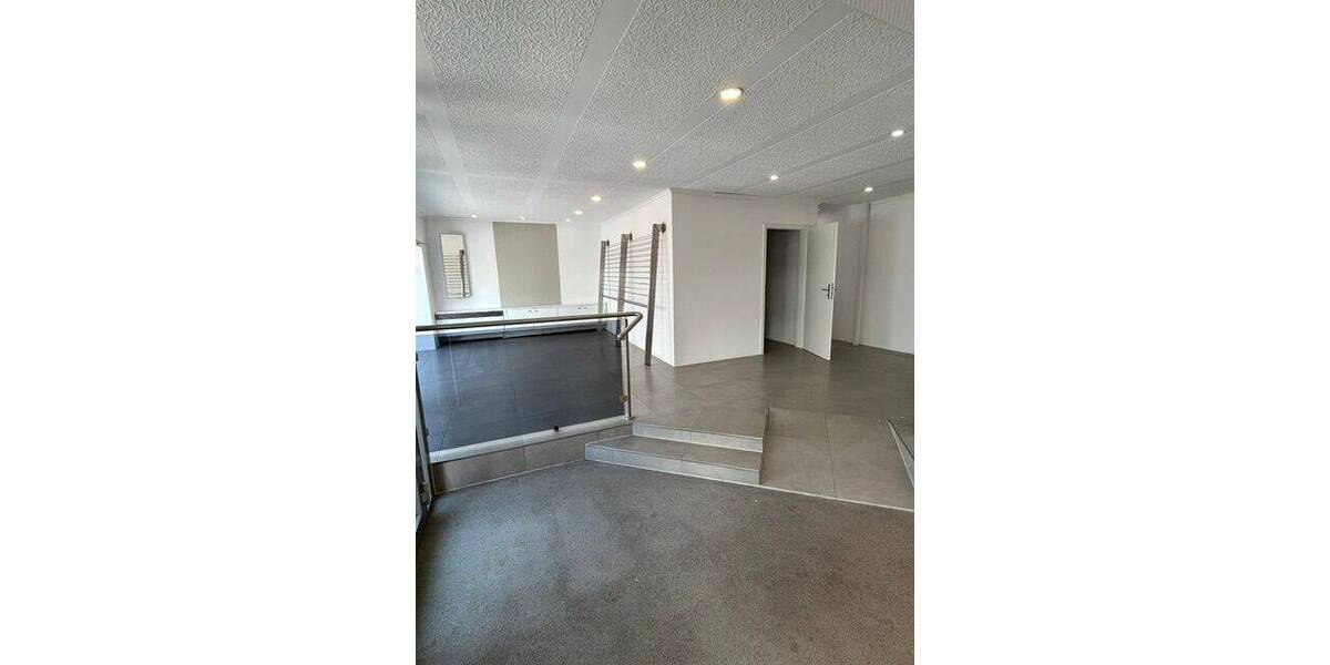 Gewerbeobjekt Haiger - 4 Zimmer, 1.500&euro; | Angebot:26859320