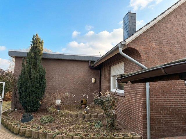 Einfamilienhaus Weener - 9 Zimmer, 160 m&sup2;, 285.000&euro; | Angebot:26365882
