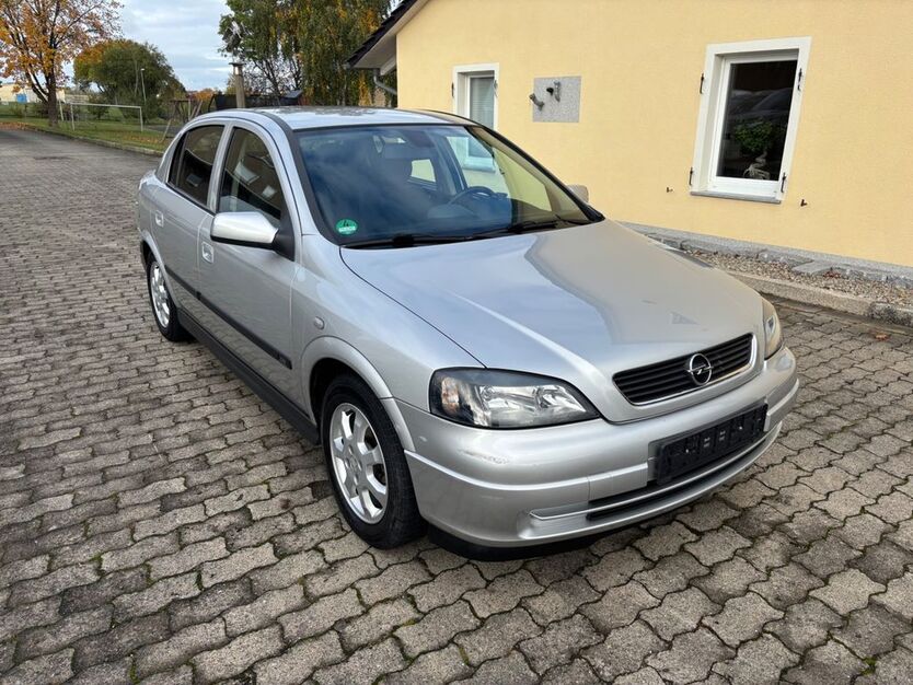 Opel Astra 27.000 km 3.333 € Hof 95030