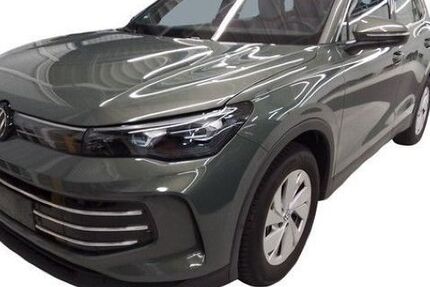 VW Tiguan 14.300 km 44.880 &euro; Erfurt 99099