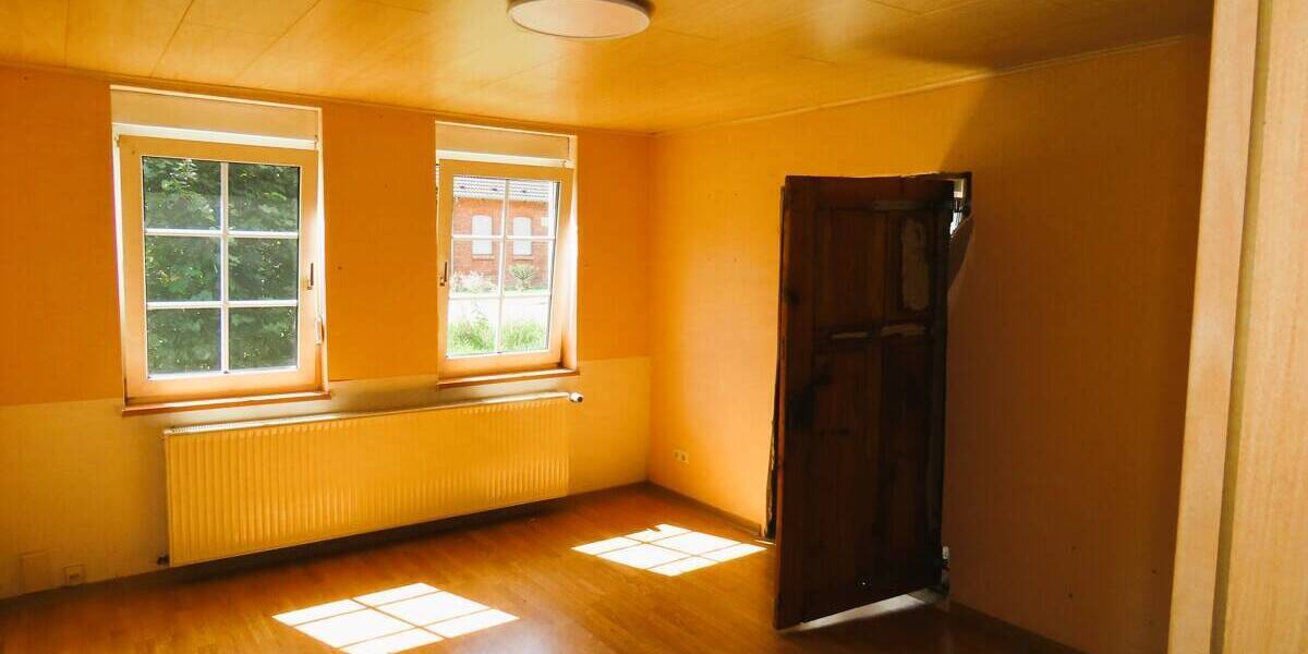 Mehrfamilienhaus, Wohnhaus Ziemendorf Ziemendorf - 8 Zimmer, 165 m&sup2;, 190.000&euro; | Angebot:25770132