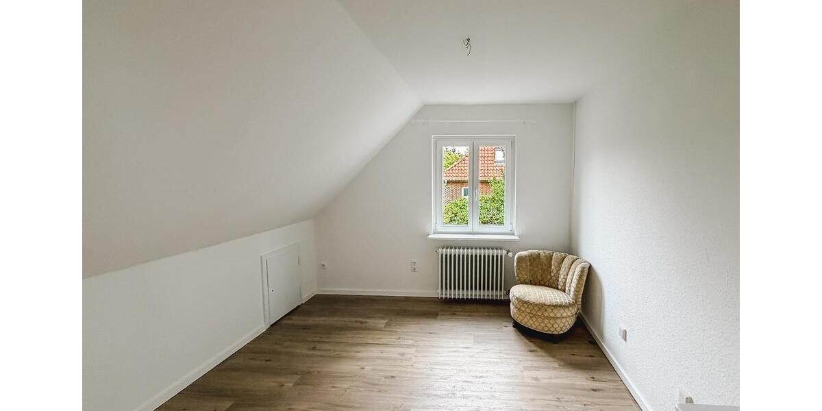 Einfamilienhaus Soltau - 6 Zimmer, 220 m&sup2;, 1.500&euro; | Angebot:25209319