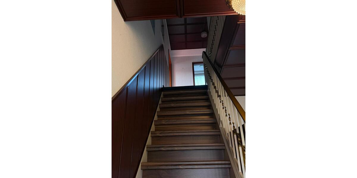 Einfamilienhaus Bad Pyrmont - 6 Zimmer, 160 m&sup2;, 175.000&euro; | Angebot:27084196